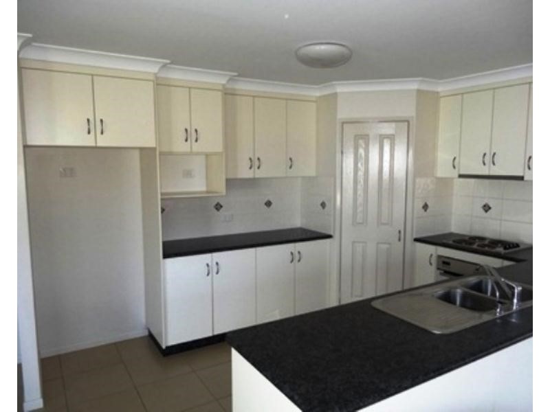 45 Manning Street, Rural View QLD 4740