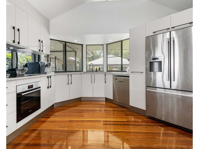11 Rural View Drive, Rural View QLD 4740