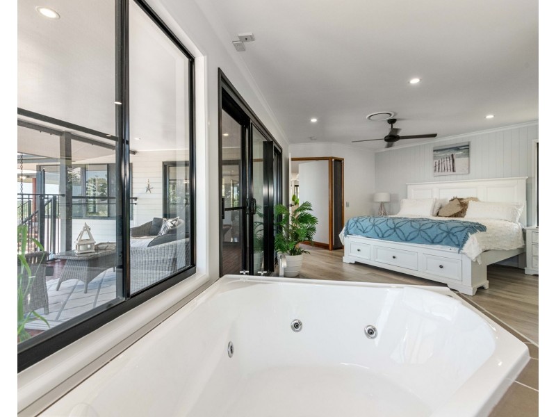 11 Rural View Drive, Rural View QLD 4740