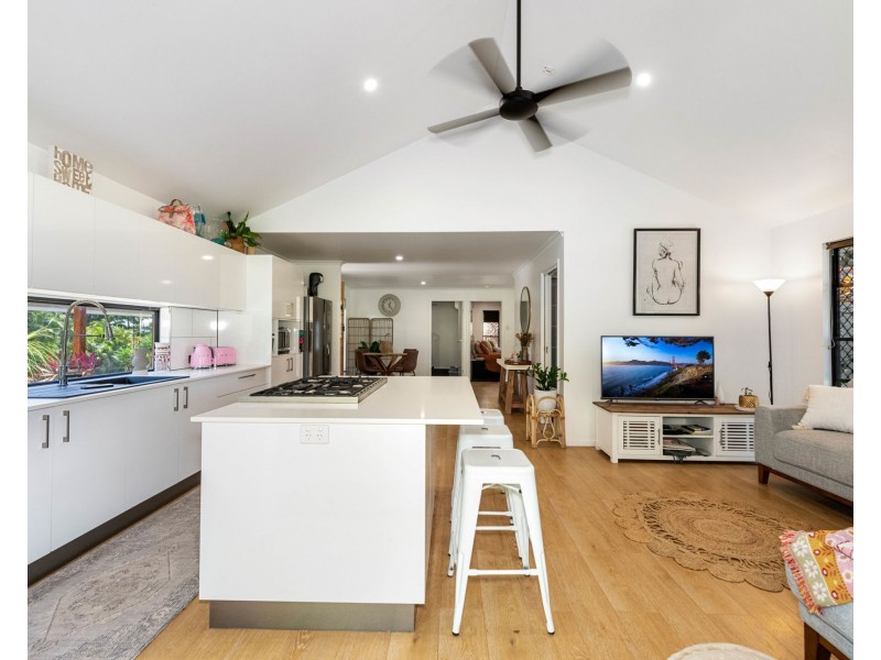 11 Rural View Drive, Rural View QLD 4740