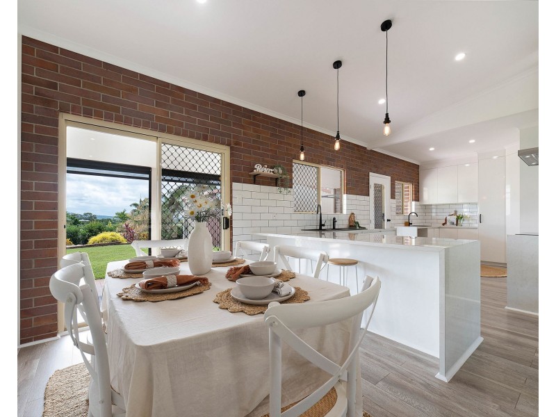 31 Mclaughlin Drive, Eimeo QLD 4740