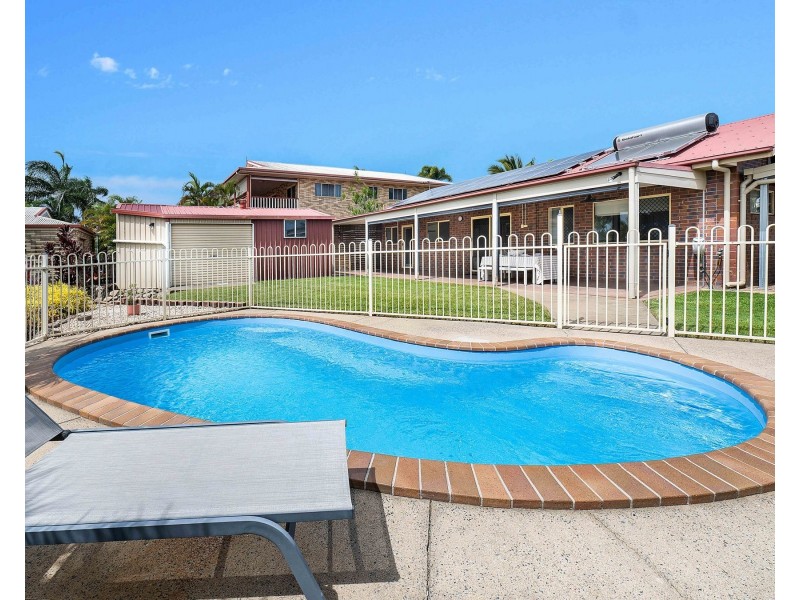 31 Mclaughlin Drive, Eimeo QLD 4740