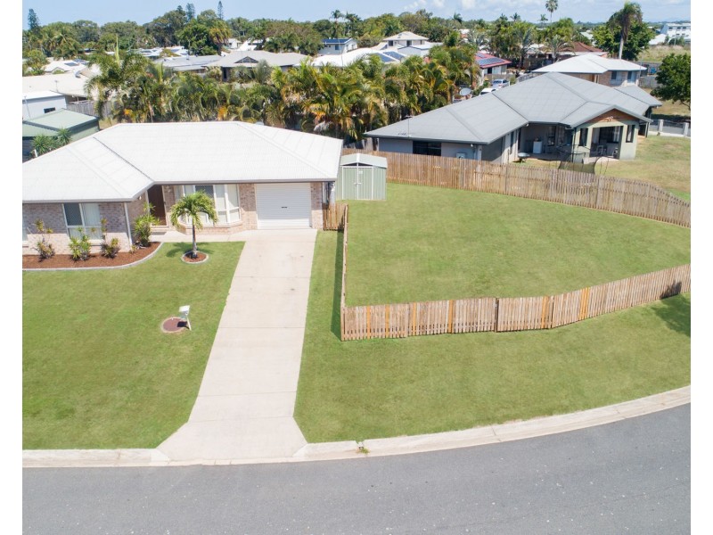 32 Jasmine Drive, Blacks Beach QLD 4740