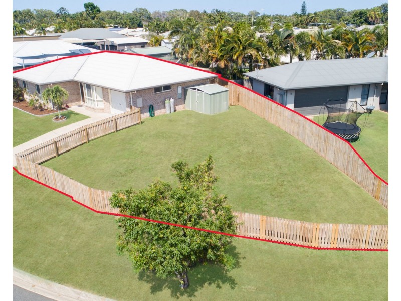 32 Jasmine Drive, Blacks Beach QLD 4740