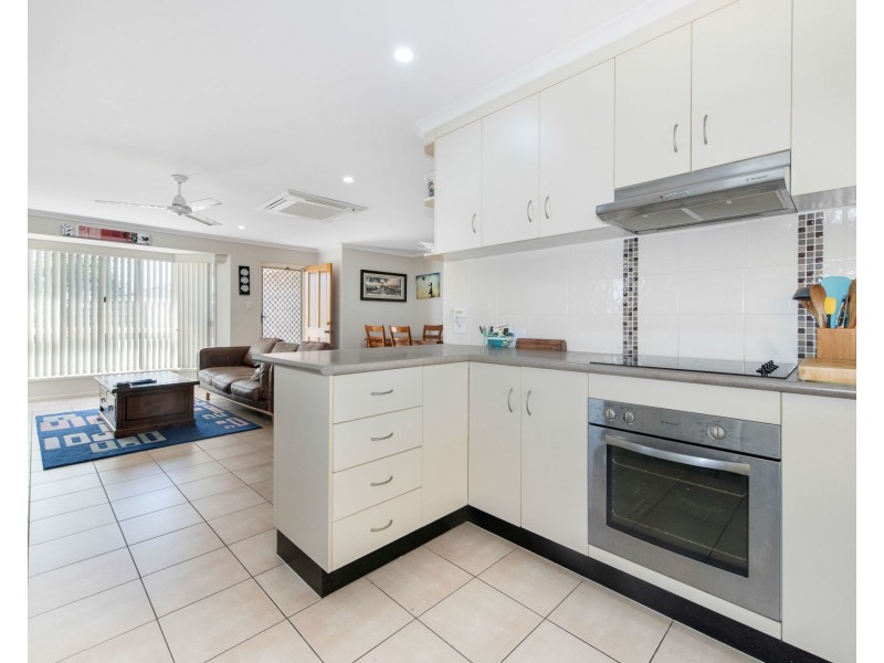 32 Jasmine Drive, Blacks Beach QLD 4740