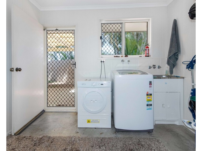 32 Jasmine Drive, Blacks Beach QLD 4740