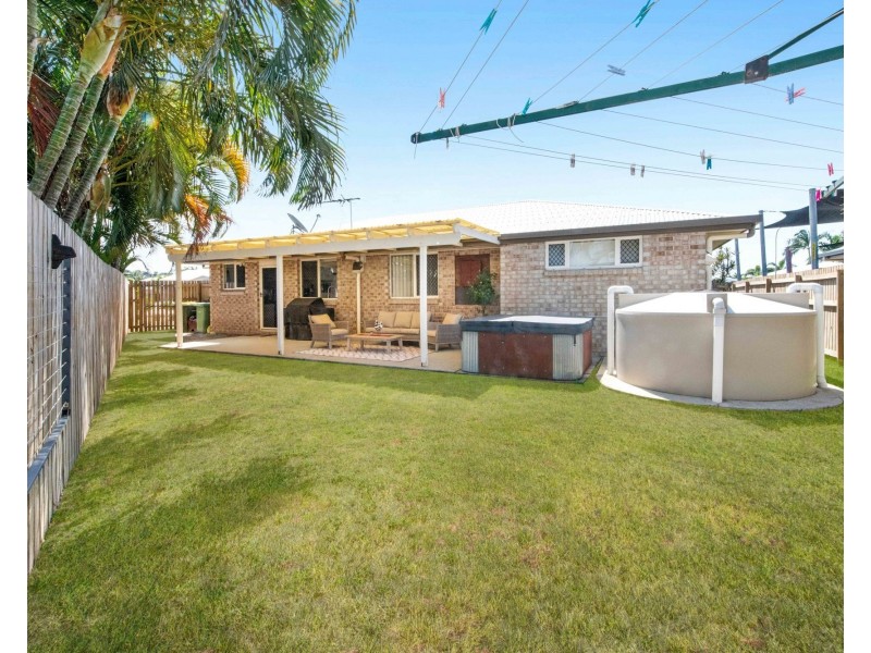 32 Jasmine Drive, Blacks Beach QLD 4740