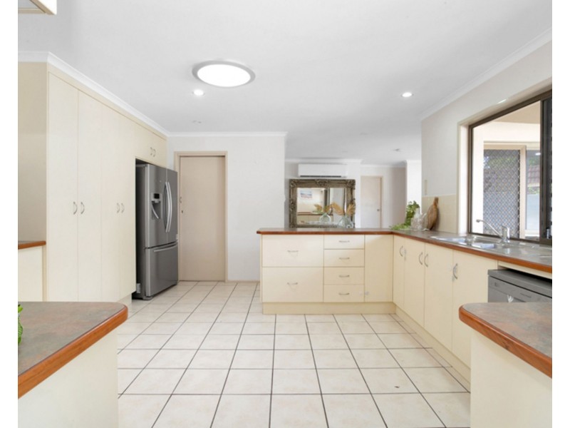 8 Blackall Court, Mount Pleasant QLD 4740