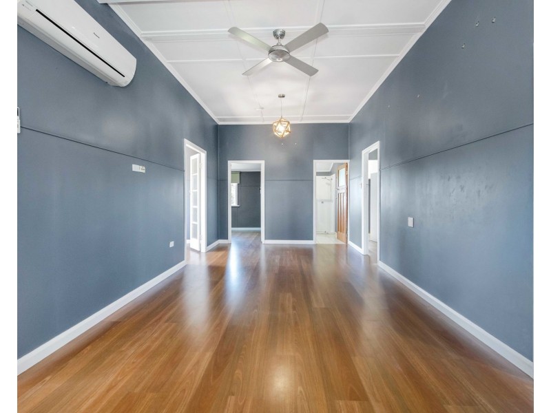 16 Keith Hamilton Street, West Mackay QLD 4740
