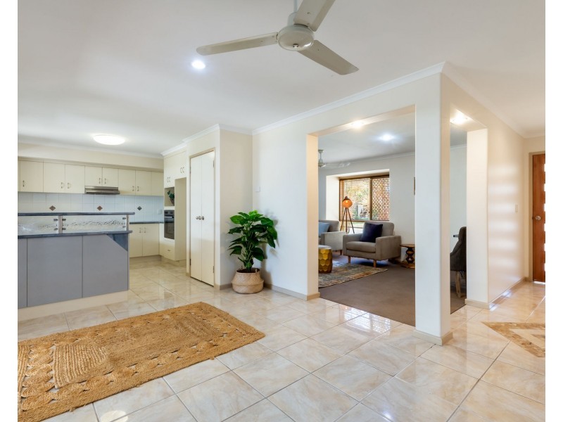 41 Marine Parade, Bucasia QLD 4750
