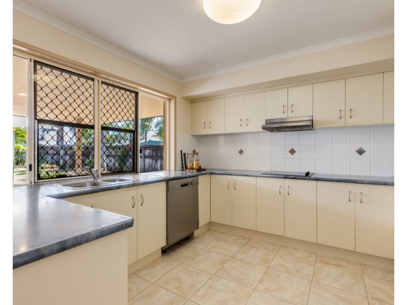 41 Marine Parade, Bucasia QLD 4750
