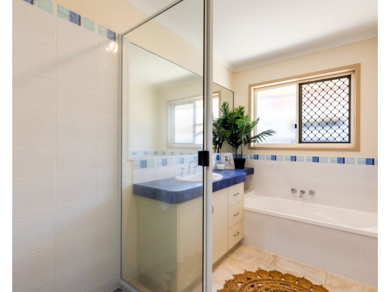 41 Marine Parade, Bucasia QLD 4750