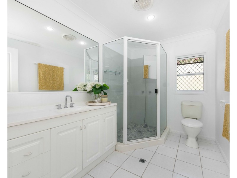 11 Bridge Road, East Mackay QLD 4740