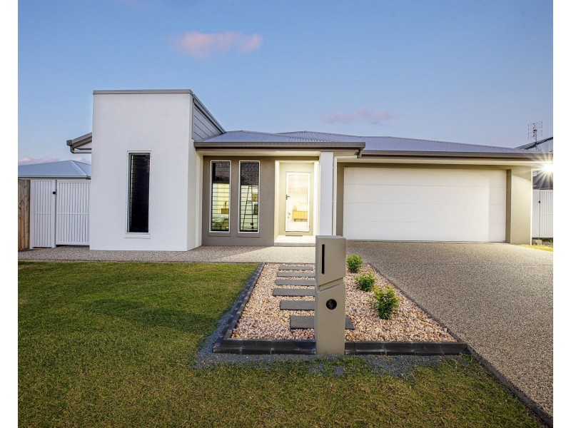 9 Rosalind Vista, Richmond QLD 4740