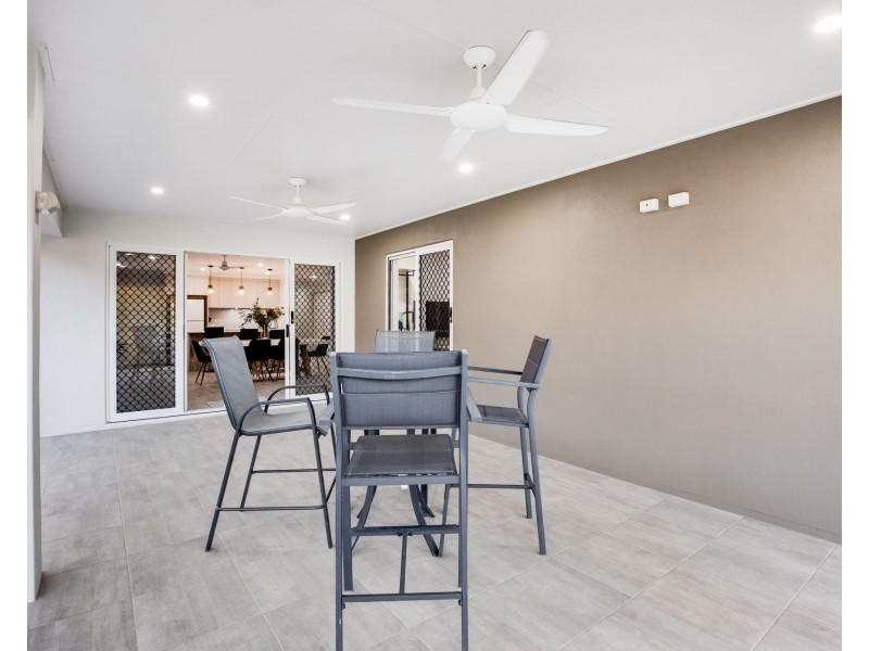 9 Rosalind Vista, Richmond QLD 4740