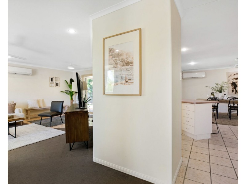 25 Spinnaker Way, Bucasia QLD 4750