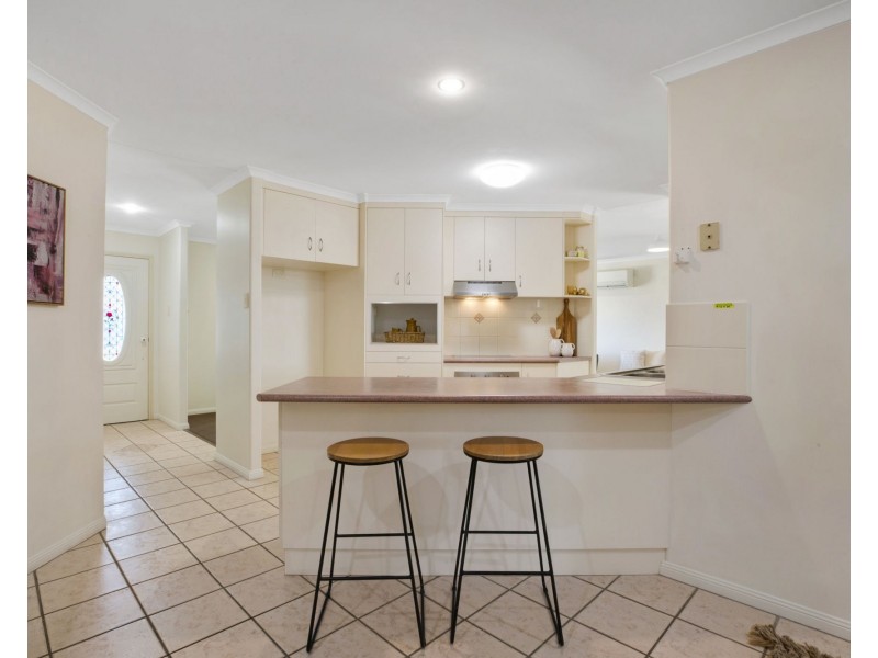 25 Spinnaker Way, Bucasia QLD 4750