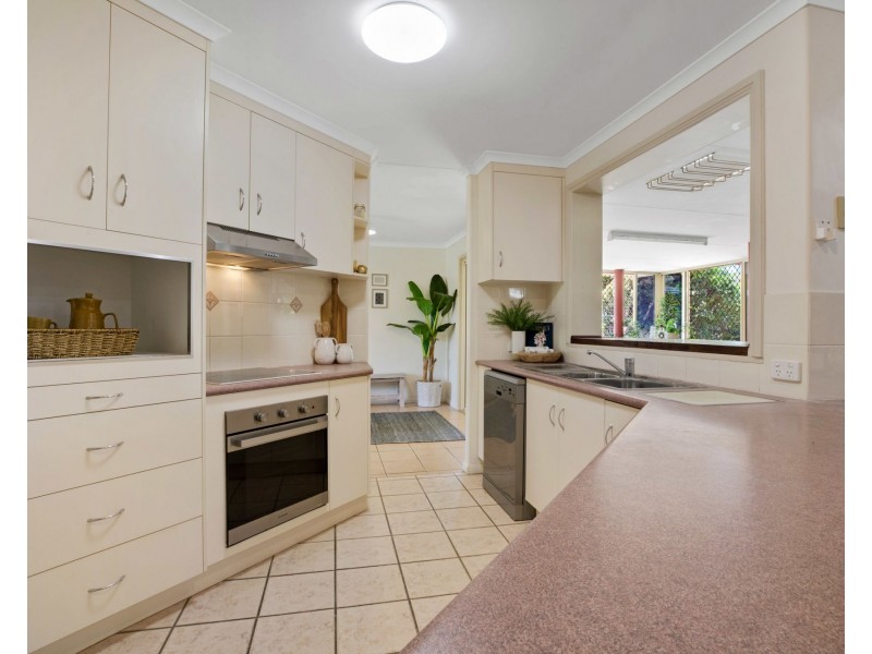 25 Spinnaker Way, Bucasia QLD 4750