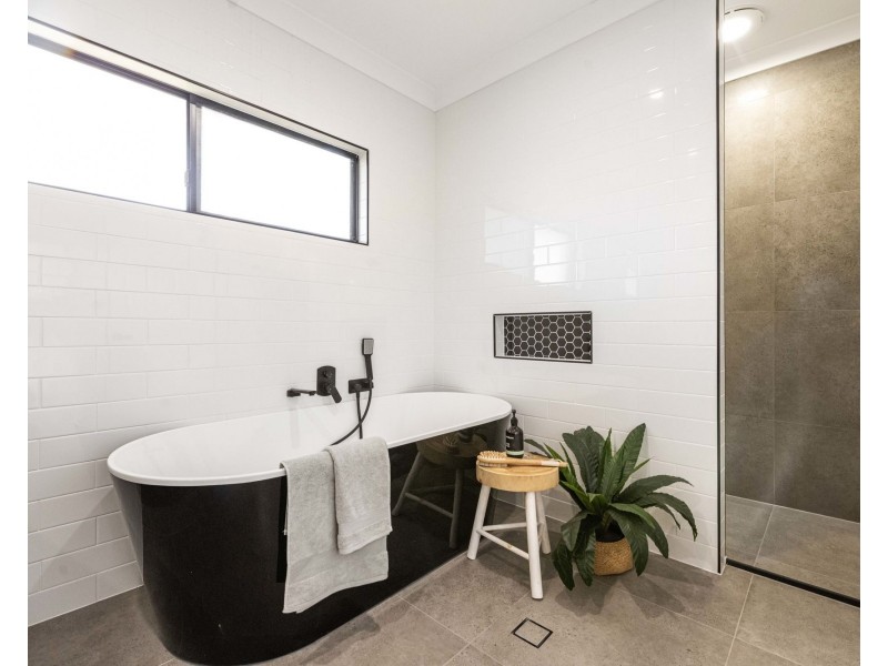 46 Thorning Street, West Mackay QLD 4740