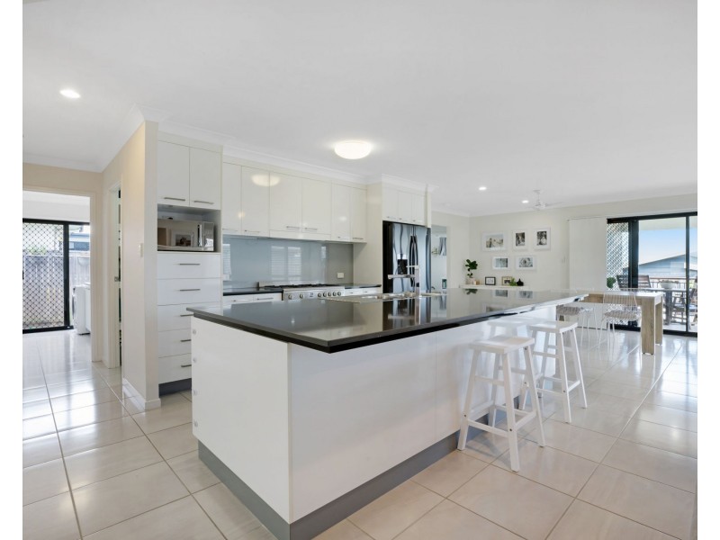 13 Clive Court, Beaconsfield QLD 4740