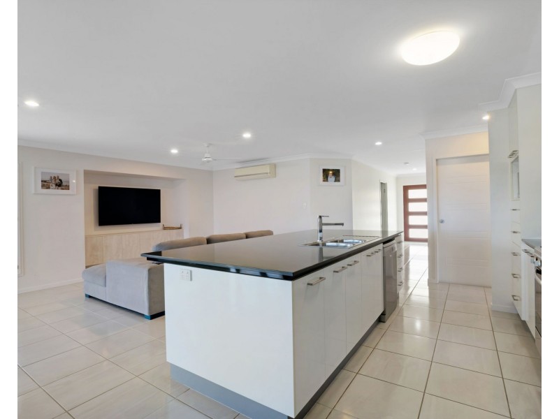 13 Clive Court, Beaconsfield QLD 4740