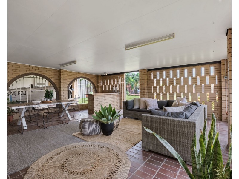 21 Hastings Street, Ooralea QLD 4740