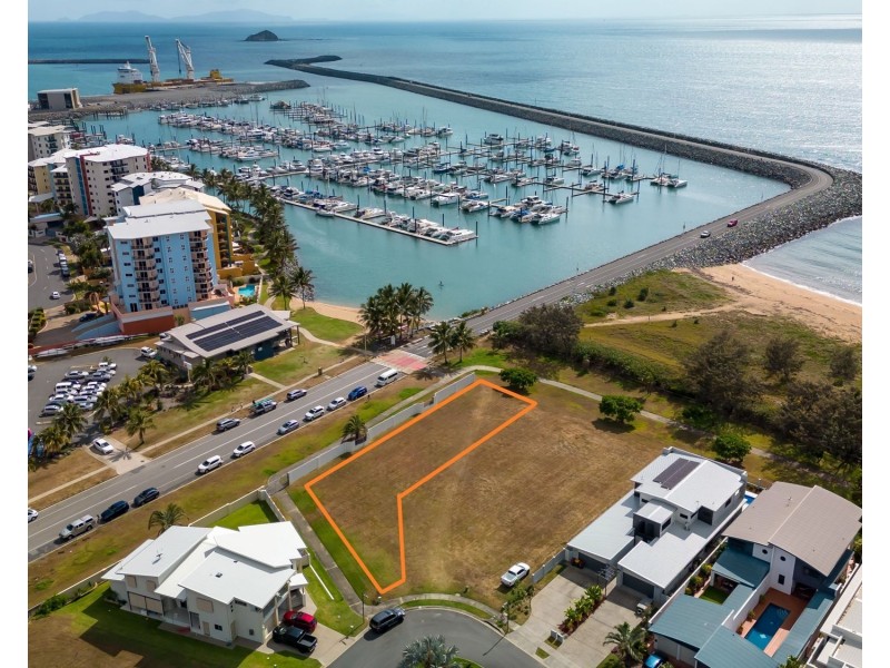 1/19 East Point Drive, Mackay Harbour QLD 4740
