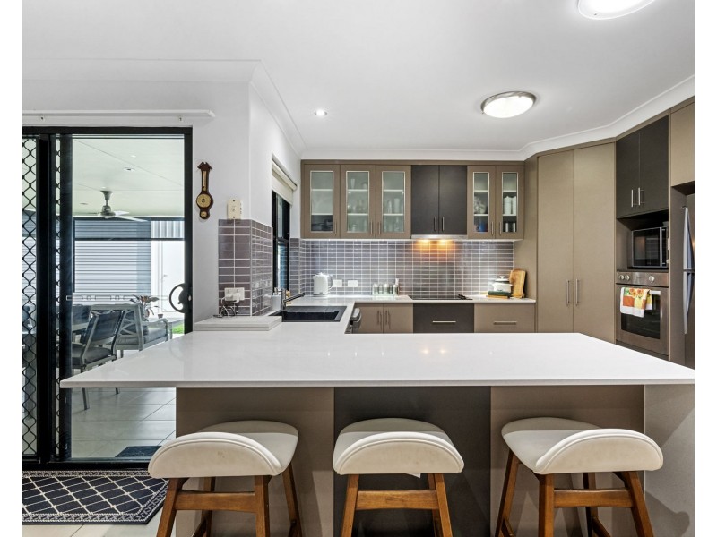 24 Monash Way, Ooralea QLD 4740