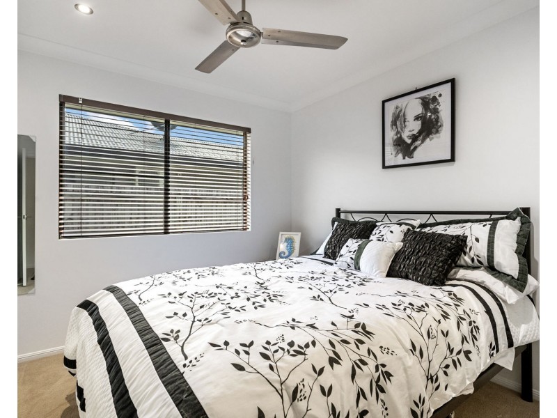 24 Monash Way, Ooralea QLD 4740