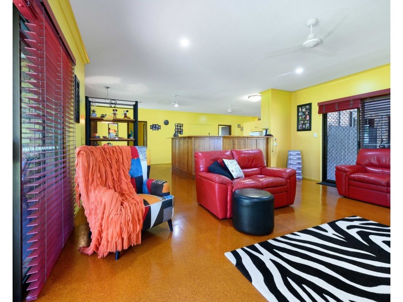 4 Murray Road, St Helens Beach QLD 4798