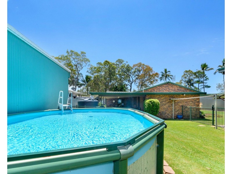 4 Murray Road, St Helens Beach QLD 4798