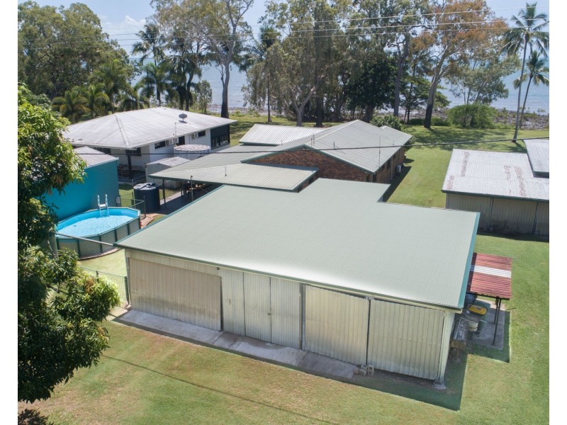 4 Murray Road, St Helens Beach QLD 4798