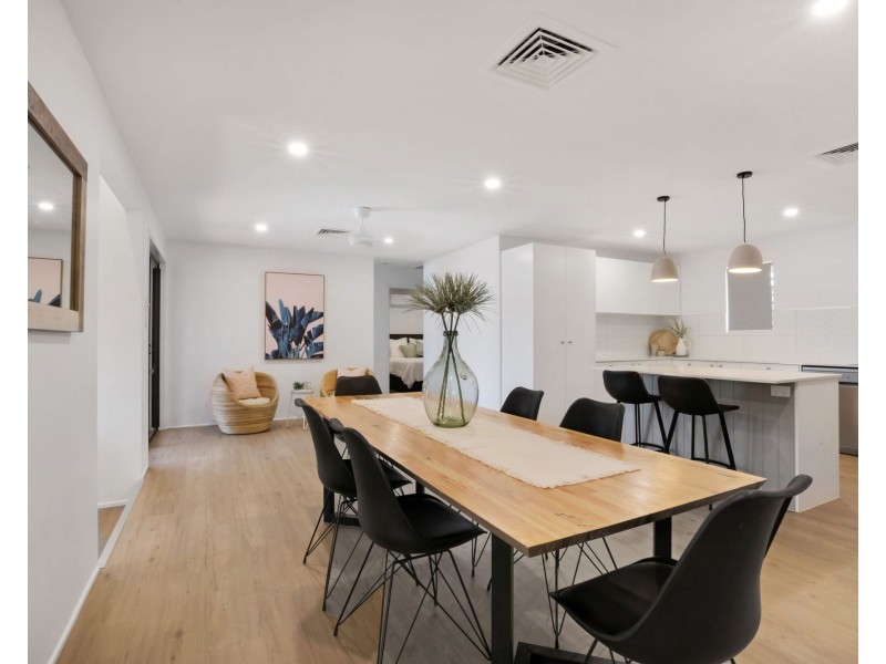 10 Grevillea Drive, Glenella QLD 4740
