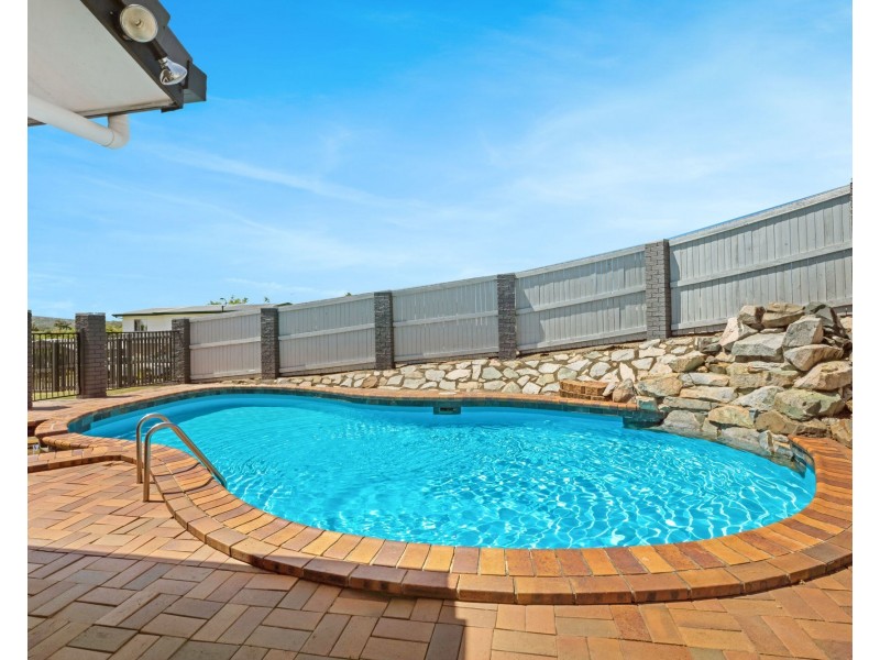 10 Grevillea Drive, Glenella QLD 4740