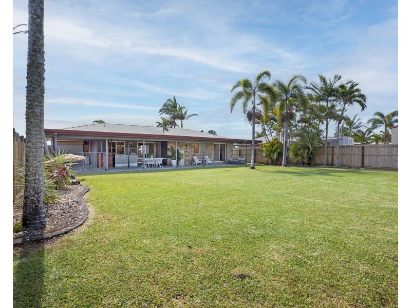 16 Emperor Drive, Andergrove QLD 4740