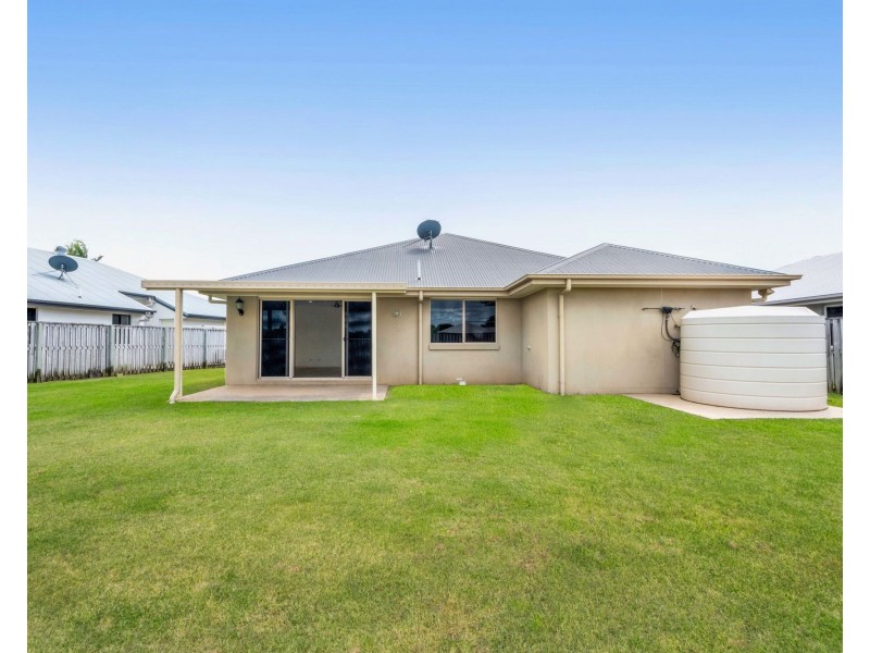 41 Coogee Terrace, Blacks Beach QLD 4740