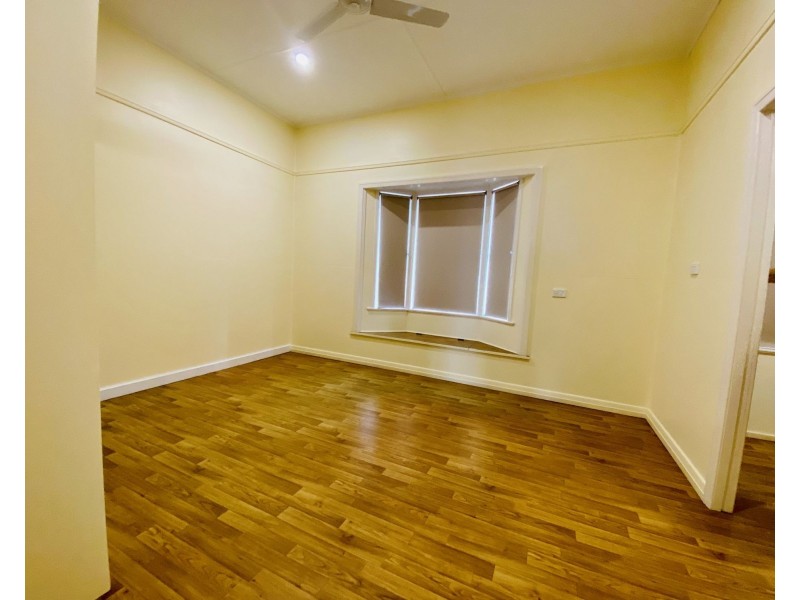 10 Lynch Street, East Mackay QLD 4740