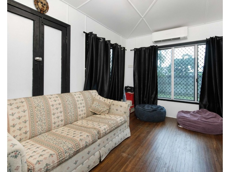 26 Wardrop Street, West Mackay QLD 4740