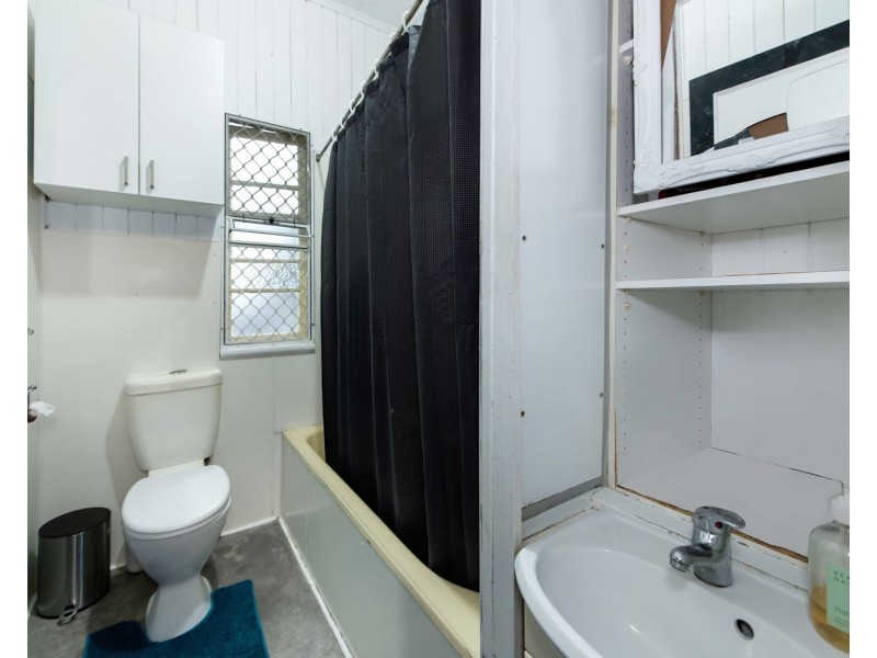 26 Wardrop Street, West Mackay QLD 4740