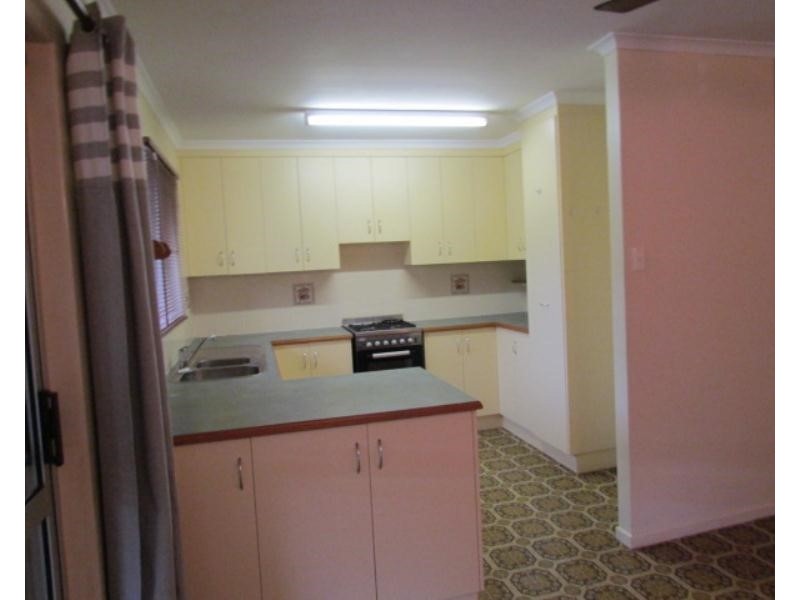 11 Salmon Avenue, Eimeo QLD 4740