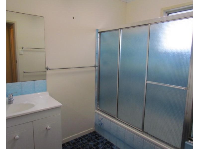 11 Salmon Avenue, Eimeo QLD 4740