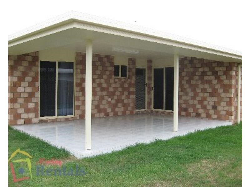 8 Woodroffe Place, Glenella QLD 4740