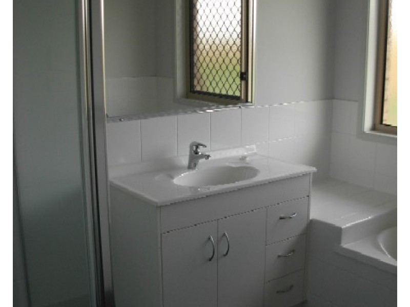 13 Mooney Court, Marian QLD 4753