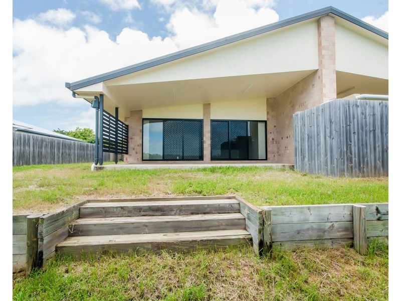 2/7 Collins Court, Eimeo QLD 4740