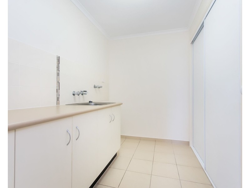 2/7 Collins Court, Eimeo QLD 4740
