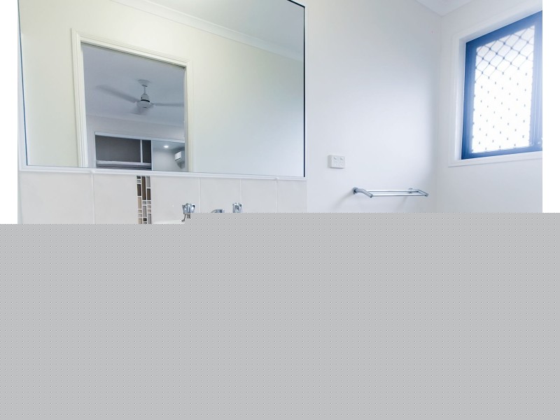 2/7 Collins Court, Eimeo QLD 4740