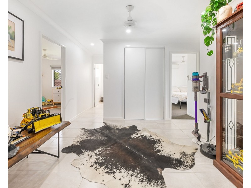 22 Treloar Place, Marian QLD 4753