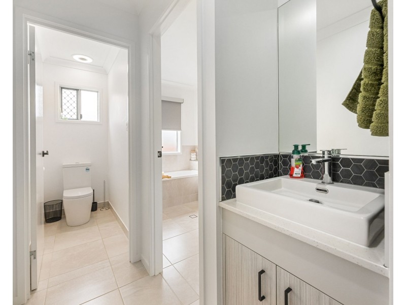 22 Treloar Place, Marian QLD 4753