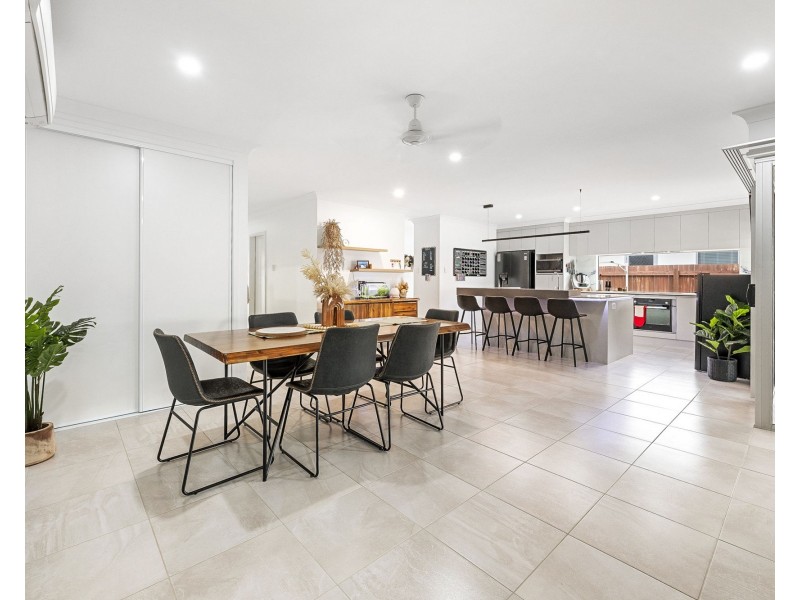 22 Treloar Place, Marian QLD 4753