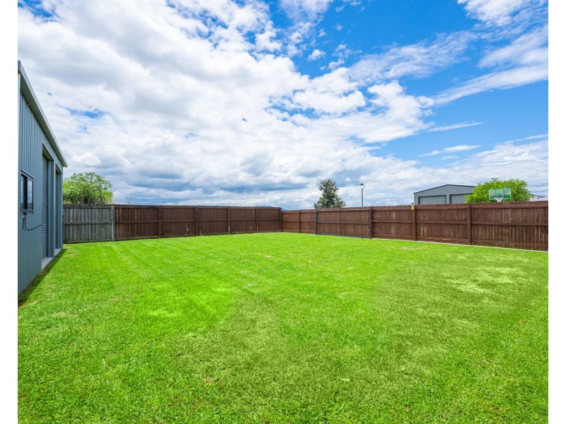 22 Treloar Place, Marian QLD 4753